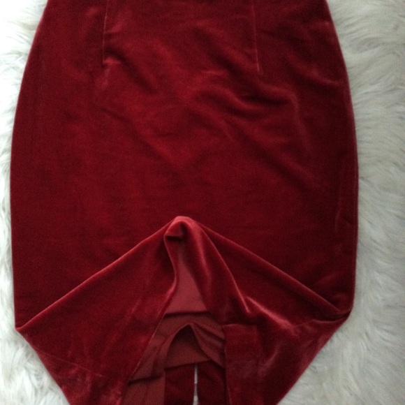NWOT WHBM Velvet Pencil Skirt - Picture 5 of 7
